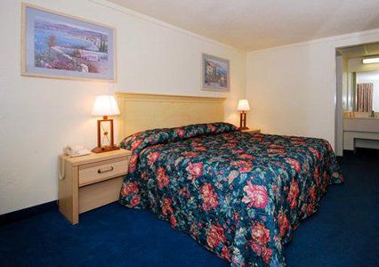 Austin Town Inn Austintown Værelse billede